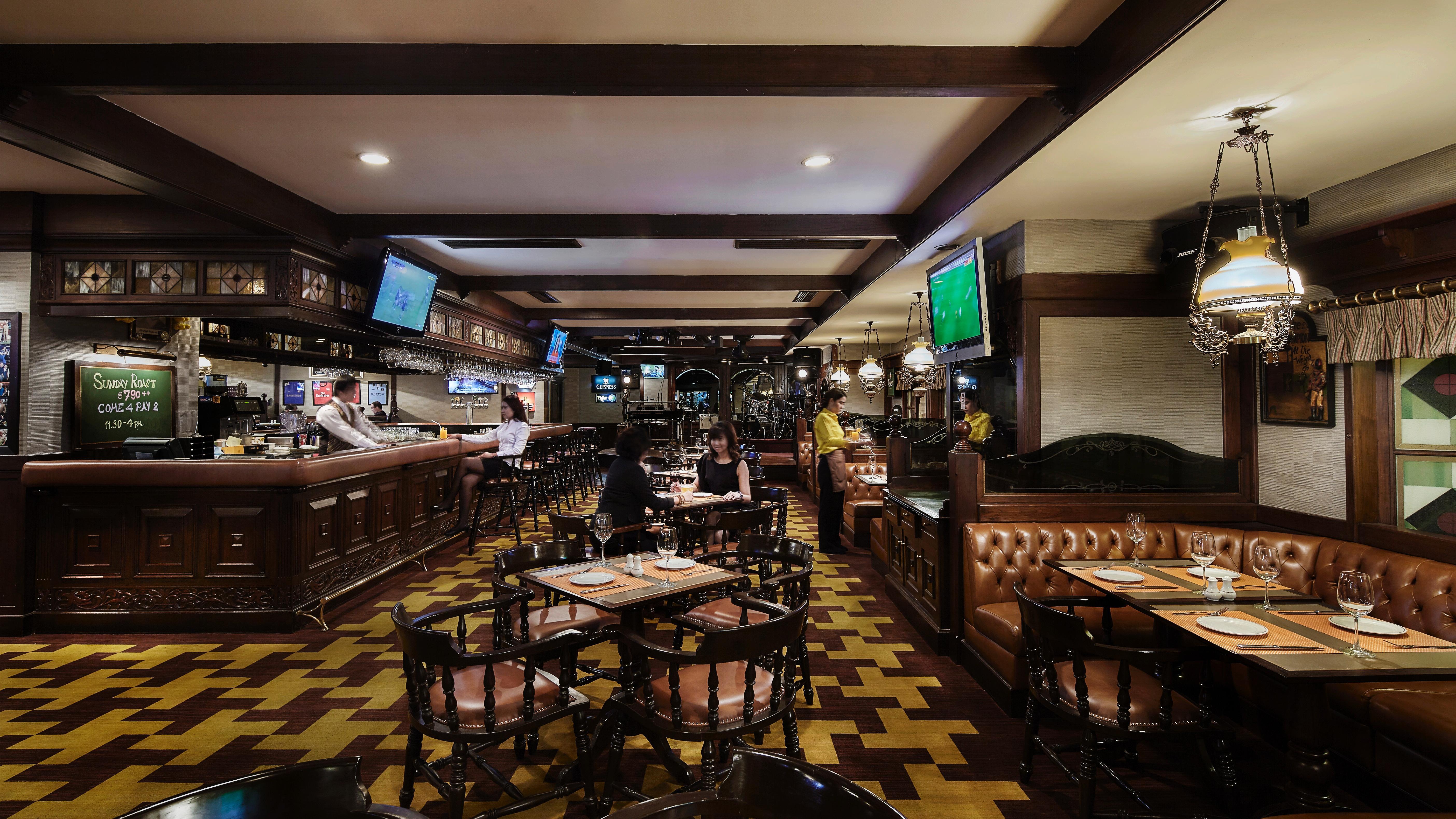 The Landmark Бангкок Екстер'єр фото Interior of the restaurant