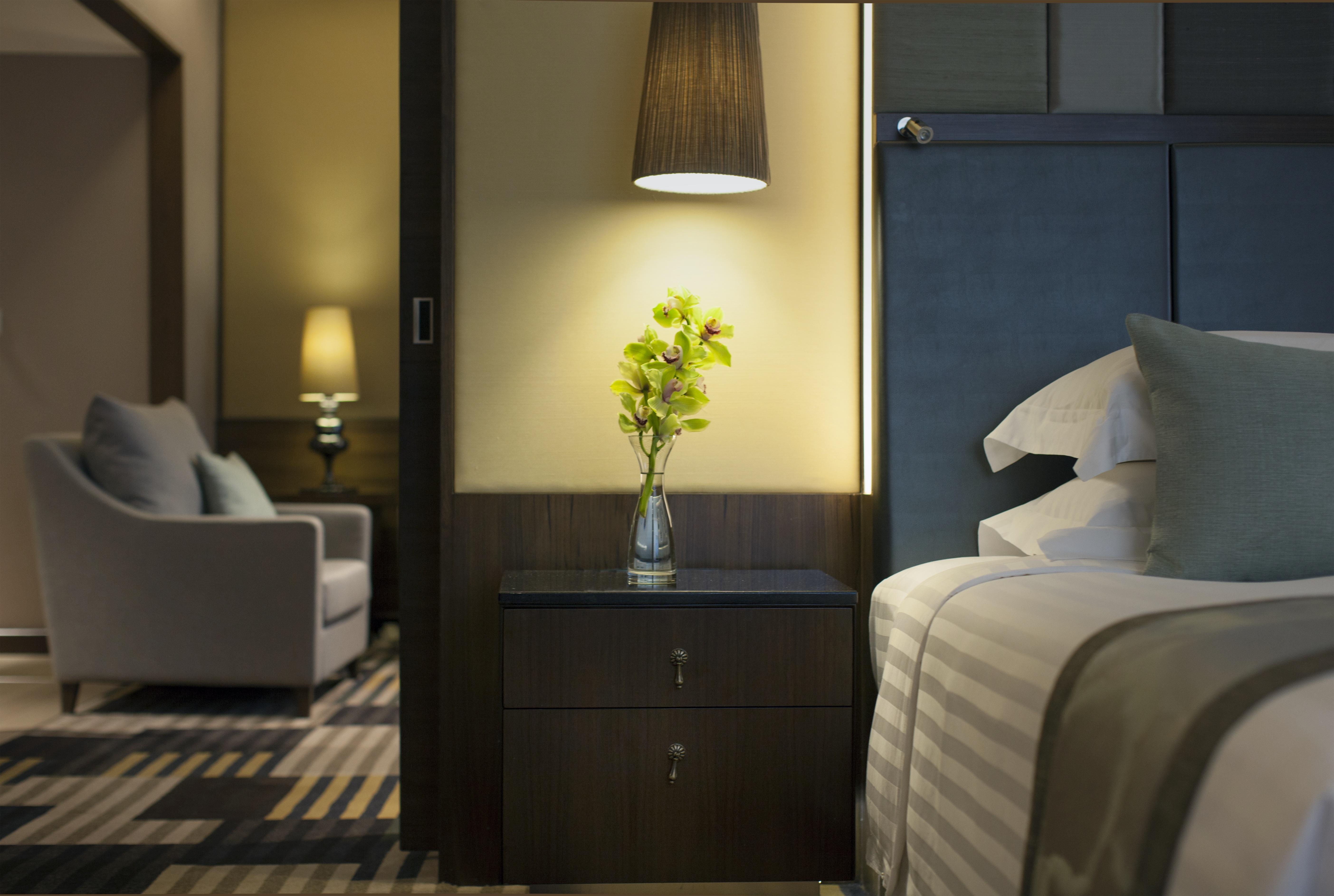 The Landmark Бангкок Екстер'єр фото A room at the hotel