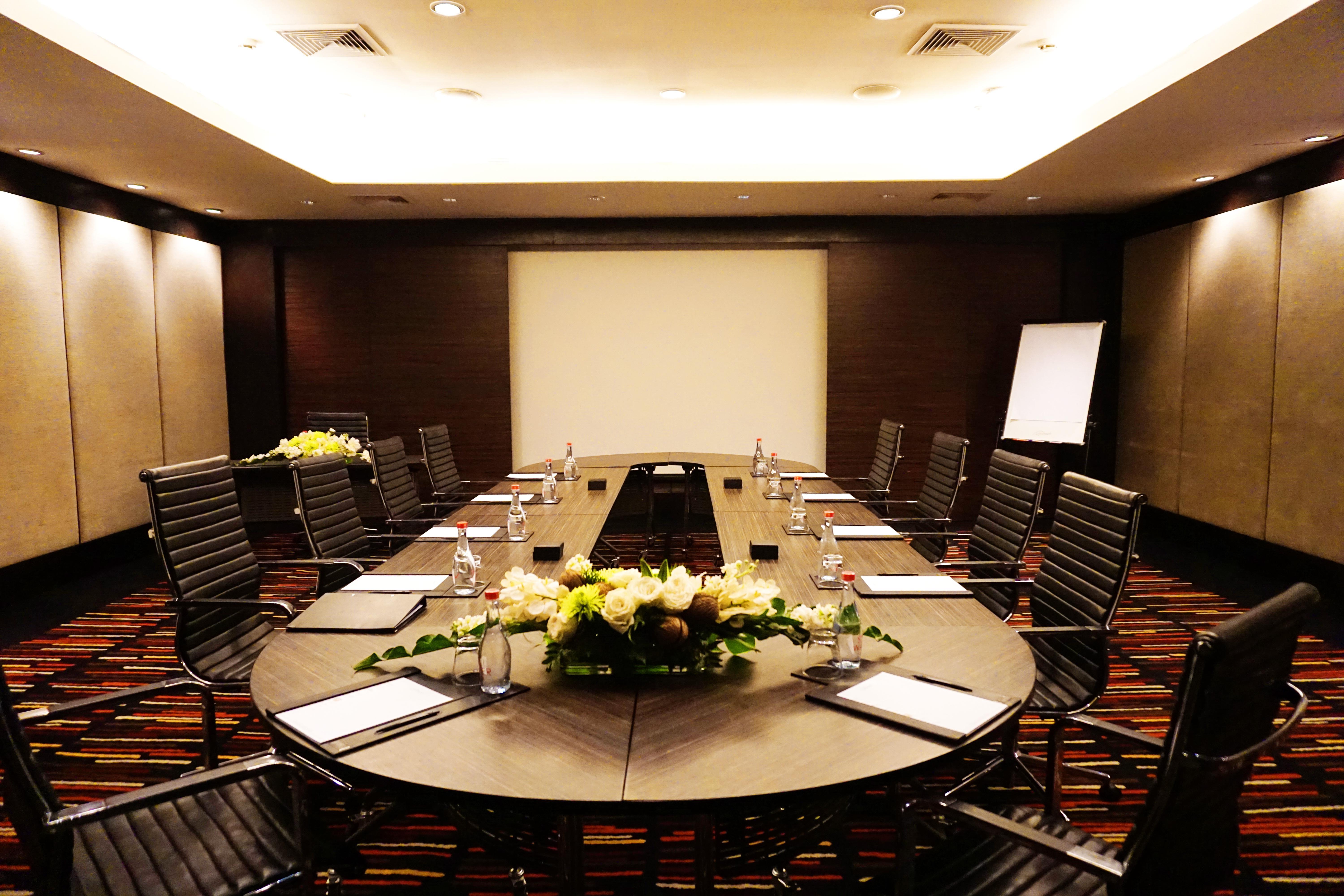 The Landmark Бангкок Екстер'єр фото A meeting room at a hotel